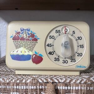 Sunbeam Cream Mechanical Kitchen Timer with Clear Dial